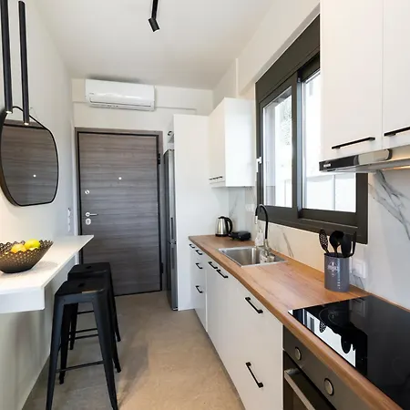 Ionian Bliss Deluxe 니키아나