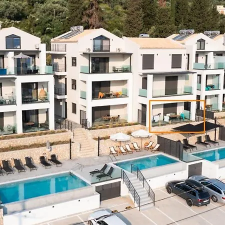 Ionian Bliss Deluxe * 니키아나